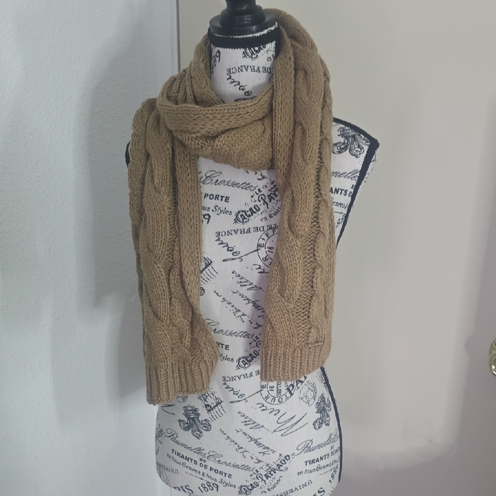 MICHAEL Michael Kors Tan Thick Cable Knit Women's Scarf (NWOT)✨️🤎✨️